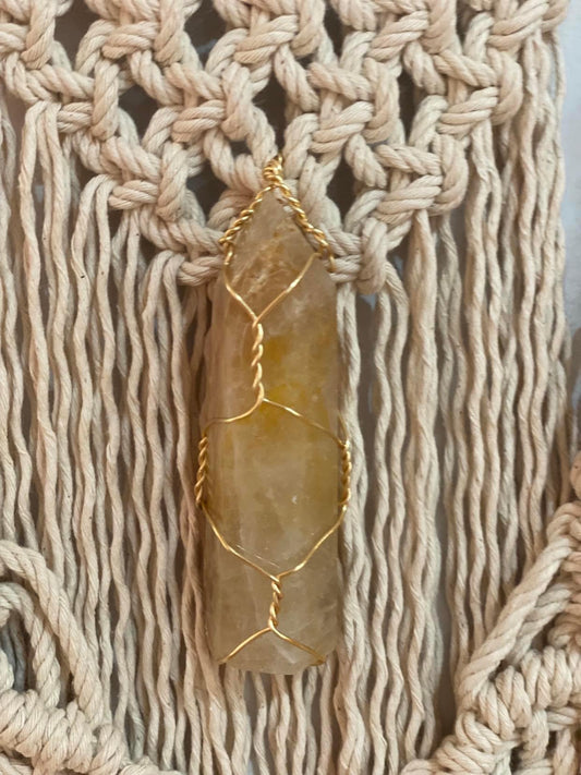 Golden Healer Diamond Macrame Hanger