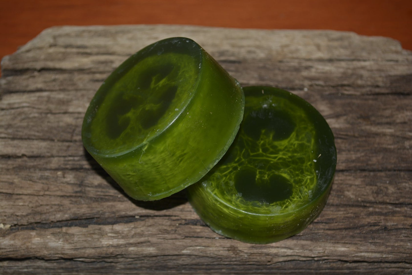 Loofah Lemongrass Round gift soap